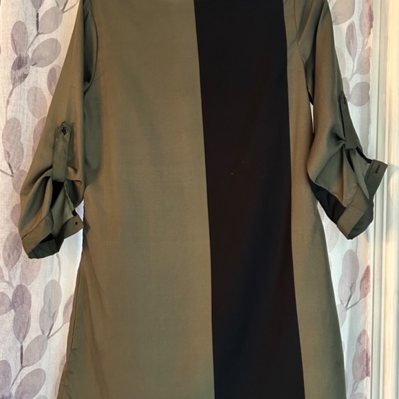 Live 4 Truth Lightweight Dress - Picture 2 of 2